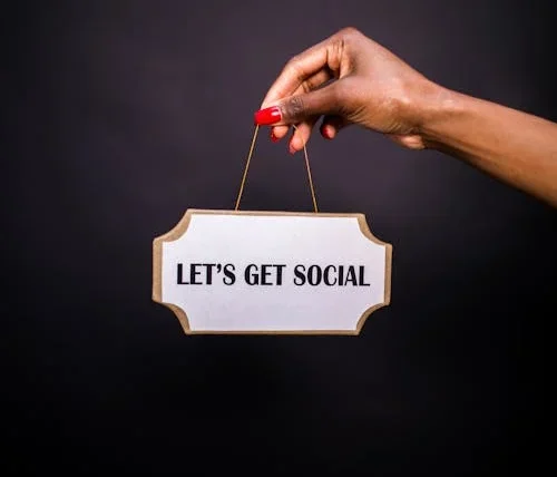 How to Build Up a Food Business Social Media Presence