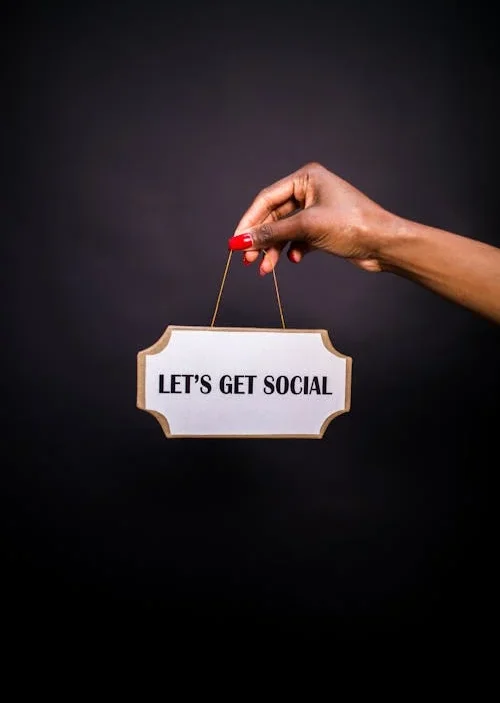 How to Build Up a Food Business Social Media Presence