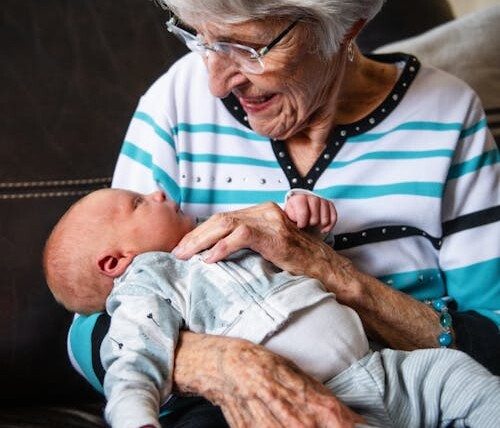 Rules for Grandparents Visiting a Newborn